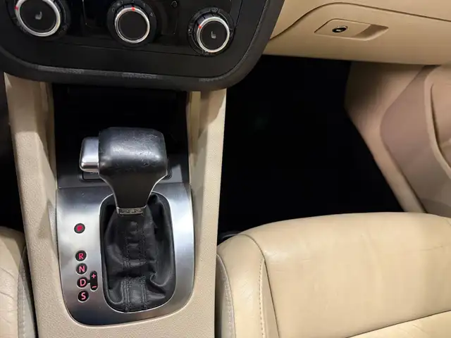 2010 Volkswagen Jetta 4dr 2.0T TSI Highline, $60 WEEKLY PYMNT - Photo 13