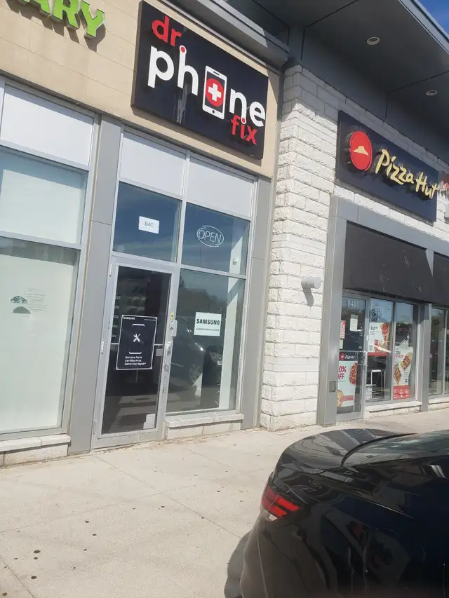 Unlocked iPhone SE- (A Grade) - Photo 2