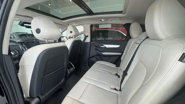 Bail de location Vinfast VF8 PLUS, 2025_ Lease takeover - Photo 6