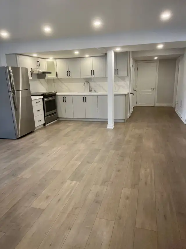 BEAUTIFUL 2 BEDS 1 BATH LEGAL BASEMENT FOR LEASE IN GEORGETOWN. - Photo 6