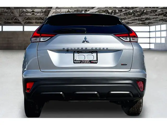 2024 Mitsubishi Eclipse Cross ES | Heated Seats | CarPlay | AWD - Photo 4