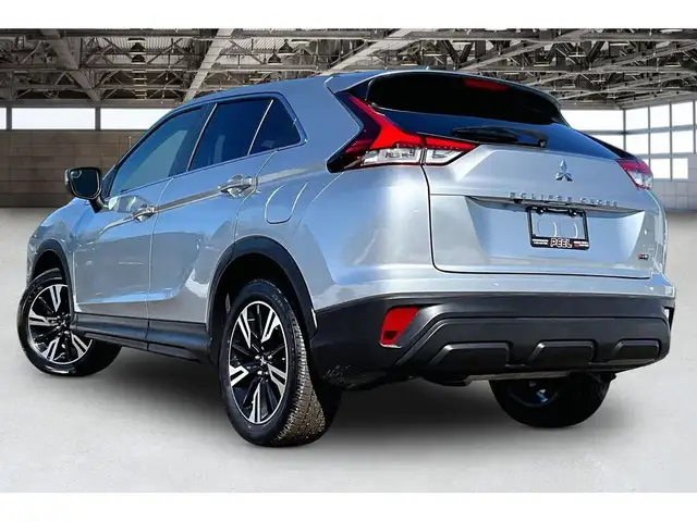 2024 Mitsubishi Eclipse Cross ES | Heated Seats | CarPlay | AWD - Photo 12