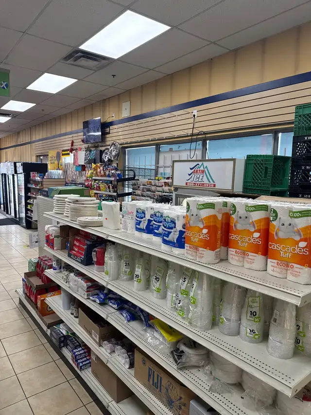 customer service representative for convenience store