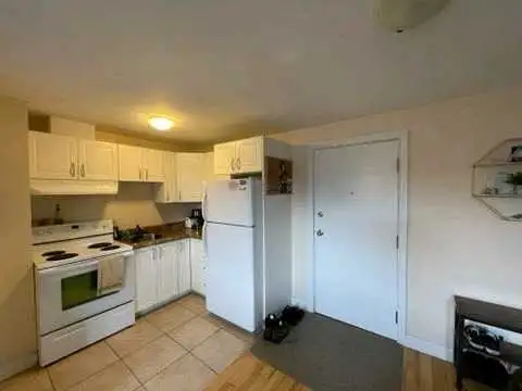 1 Bedroom apartment near Heart of Downtown Ottawa - Photo 2