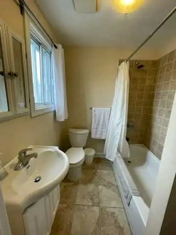 1 Bedroom apartment near Heart of Downtown Ottawa - Photo 7