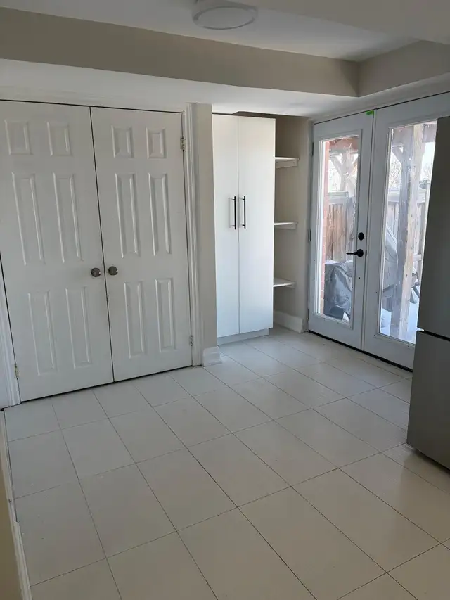 Ajax Walk-Out Luxury 1Bd Basement Apartment - Photo 4