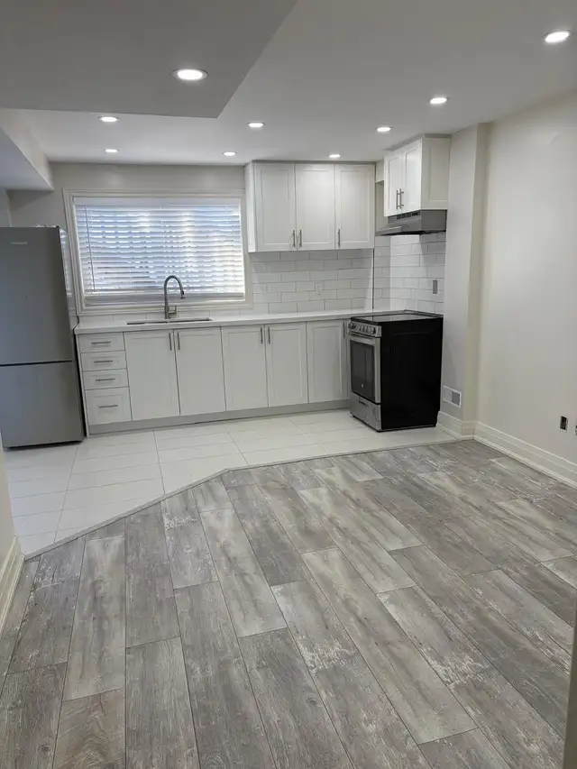 Ajax Walk-Out Luxury 1Bd Basement Apartment - Photo 5
