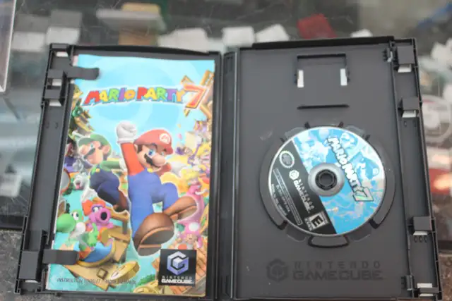 Mario Party 7 with microphone accessory (Gamecube) - Photo 3