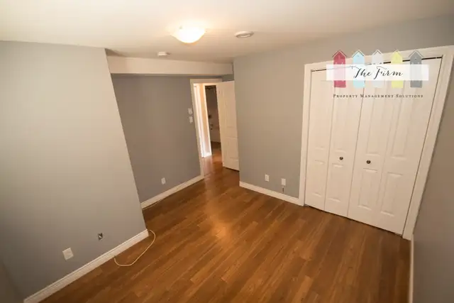 Large Three Bedroom Ground Level Apartment - Kenmount Terrace - Photo 7