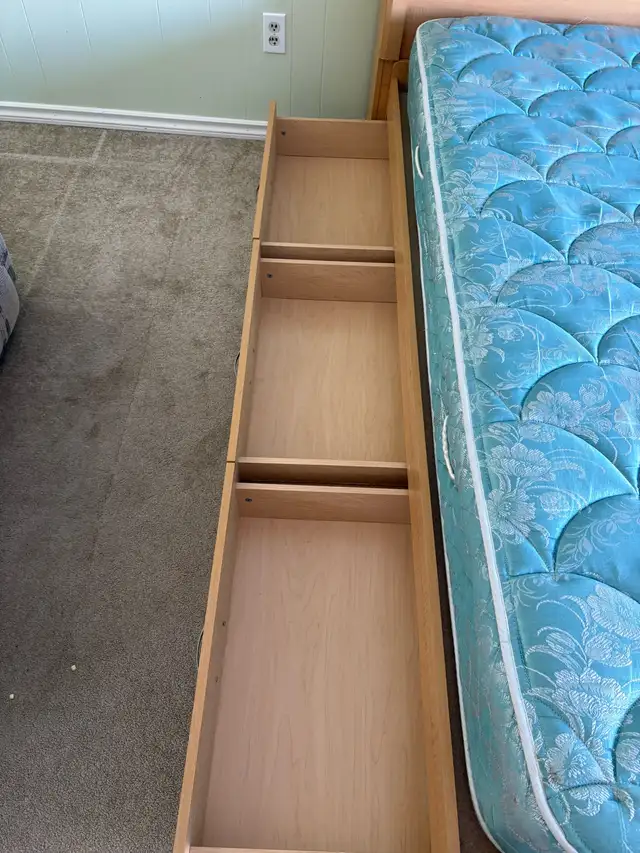 kids IKEA bed - Photo 2