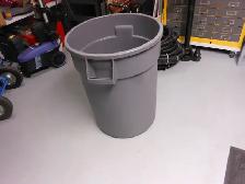 2631 RUBBERMAID BRUTE 32 GALLON CONTAINER - Photo 2