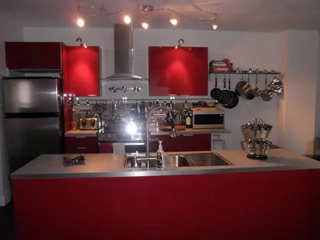 Beautiful 3 Bedroom, May 1, Fully Furnished,South End, Halifax. - Photo 2