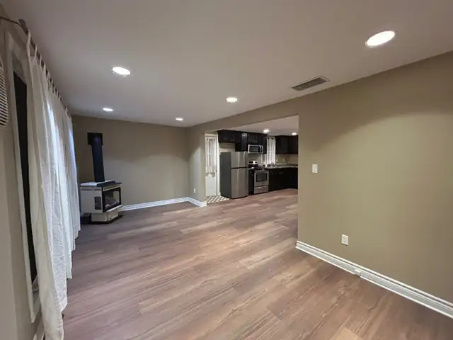 Lake St. Clair - Lakefront Home for Rent - Photo 4