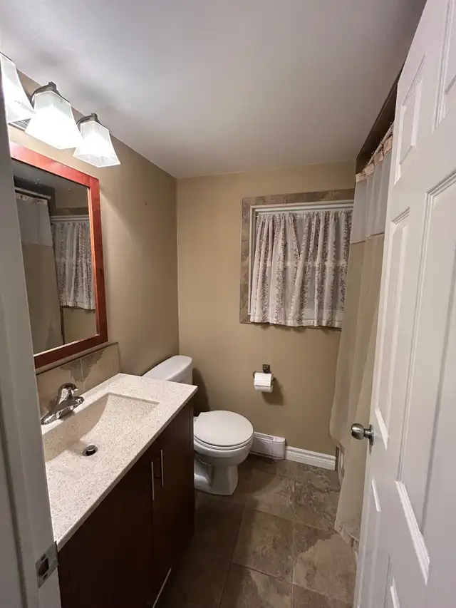 Lake St. Clair - Lakefront Home for Rent - Photo 8