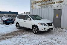 2014 Nissan Pathfinder Platinum 4WD - No Reported Accidents - Photo 3