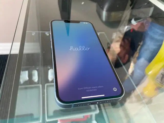 Apple iPhone 14– 128GB (Certified Pre-Owned) - Photo 3