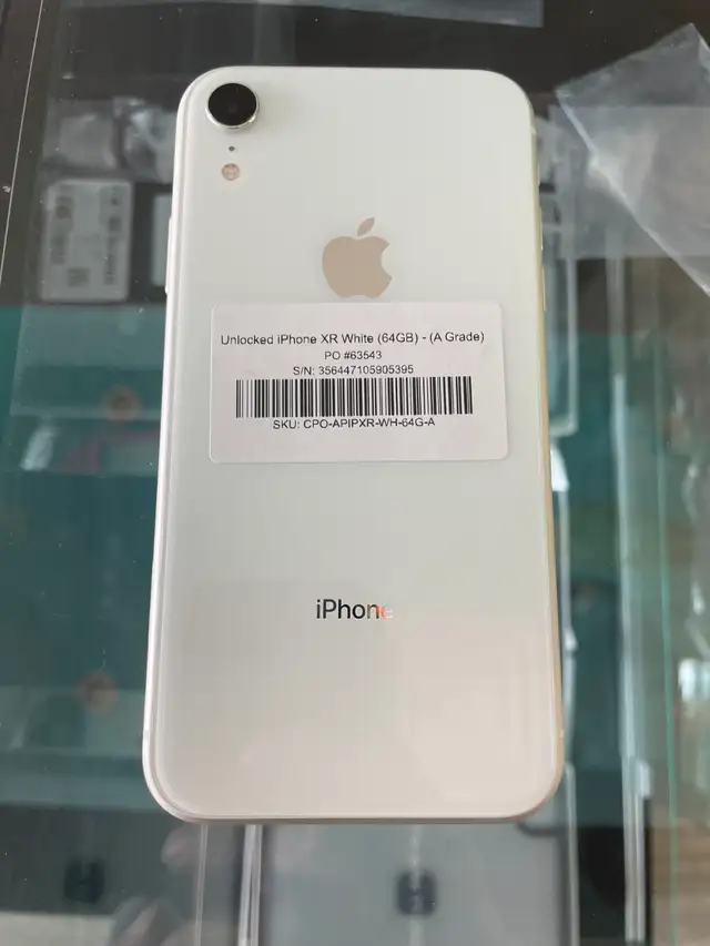 Apple iPhone XR– 64GB (Certified Pre-Owned)