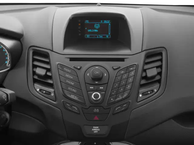 2015 Ford Fiesta - Photo 7