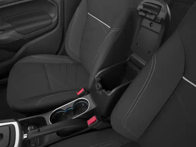 2015 Ford Fiesta - Photo 11