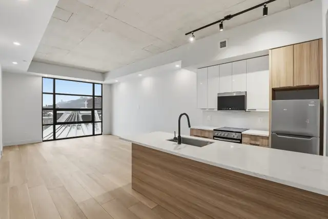 Beautiful, Modern, Corktown 1 Bed Apartment - The Chelsea - Photo 23