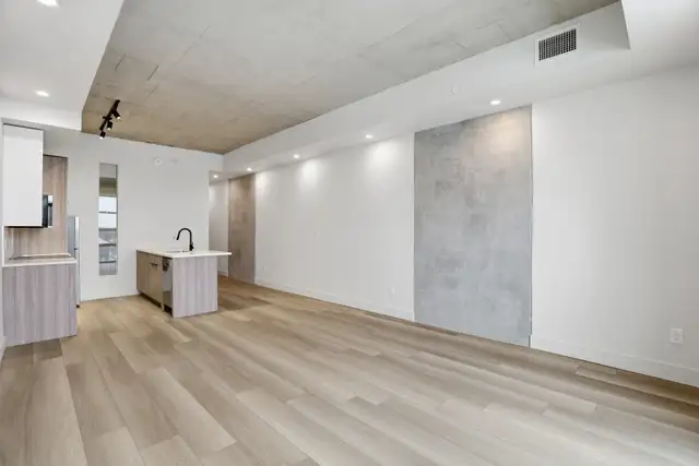 Beautiful, Modern, Corktown 1 Bed Apartment - The Chelsea - Photo 28