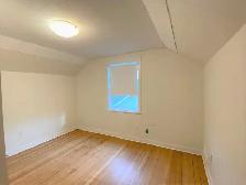 1149 Pleasant St - Photo 9