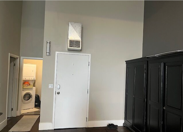 Furnished Penthouse Loft – Downtown Edmonton - Photo 4