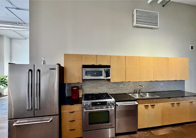 Furnished Penthouse Loft – Downtown Edmonton - Photo 6