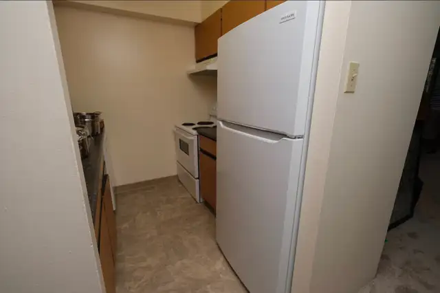 Two Bedroom Apartments for Rent Next to Seawall - Photo 7
