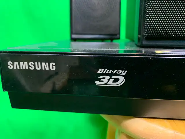 Samsung 5.1CH Blu-Ray Home Entertainment System - Photo 3