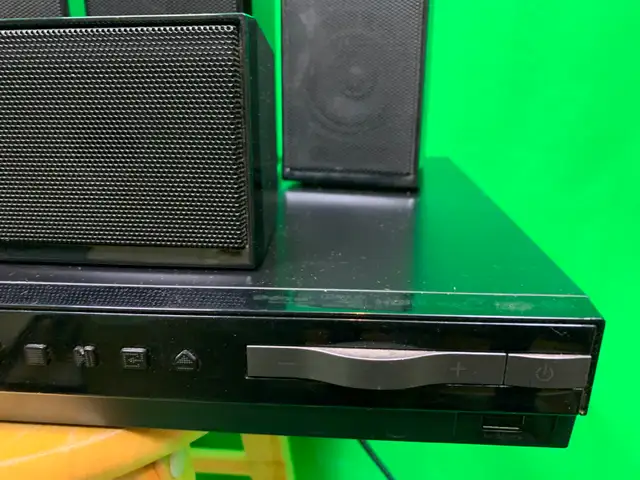 Samsung 5.1CH Blu-Ray Home Entertainment System - Photo 4