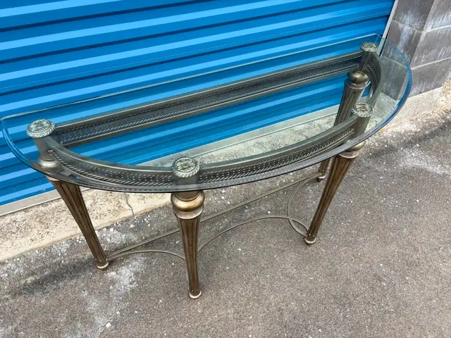 Stunning Half Moon Hall / Sofa Table - Photo 10