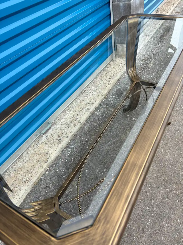 Stunning Sofa Table / Stand - Photo 6