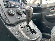 2009 Kia Rondo EX - Photo 7