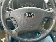 2009 Kia Rondo EX - Photo 8