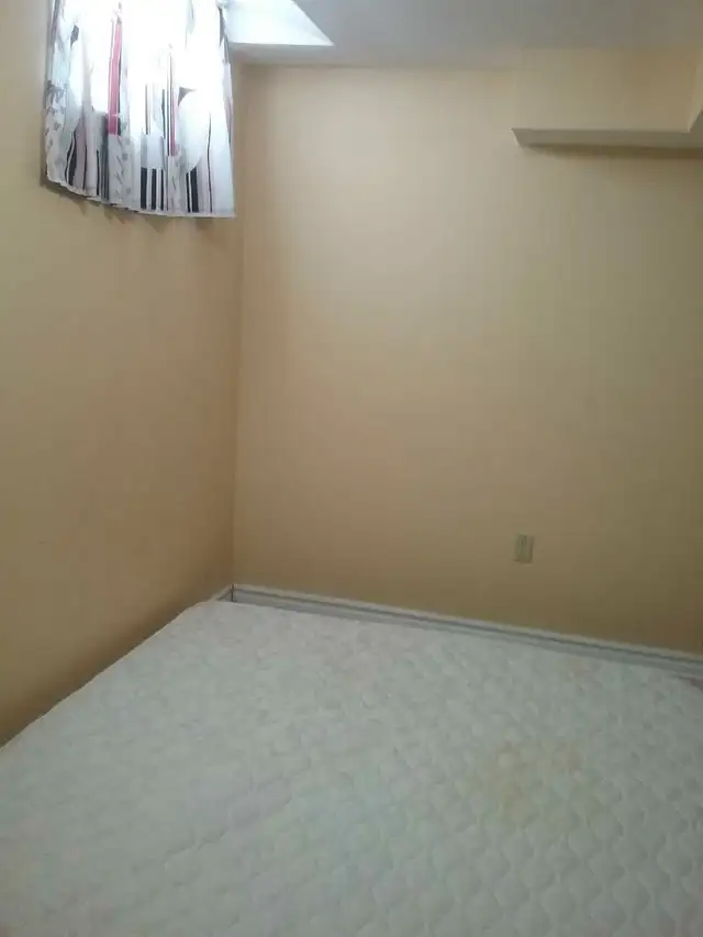 2 bedrooms furnished Basement - Photo 4