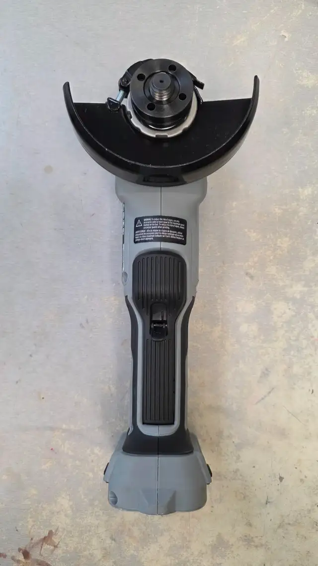 Maximum 20v Brushless 4-1/2' Angle Grinder - Photo 4