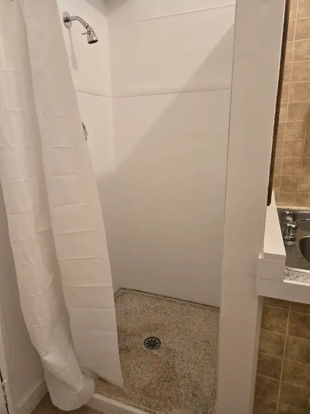 Affordable Student Rooms in Downtown Port Arthur – Direct Bus t - Photo 5