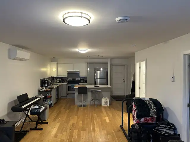 Grand 4 1/2 demi sous-sol récent à Saint-Sulpice (Villeray) - Photo 5