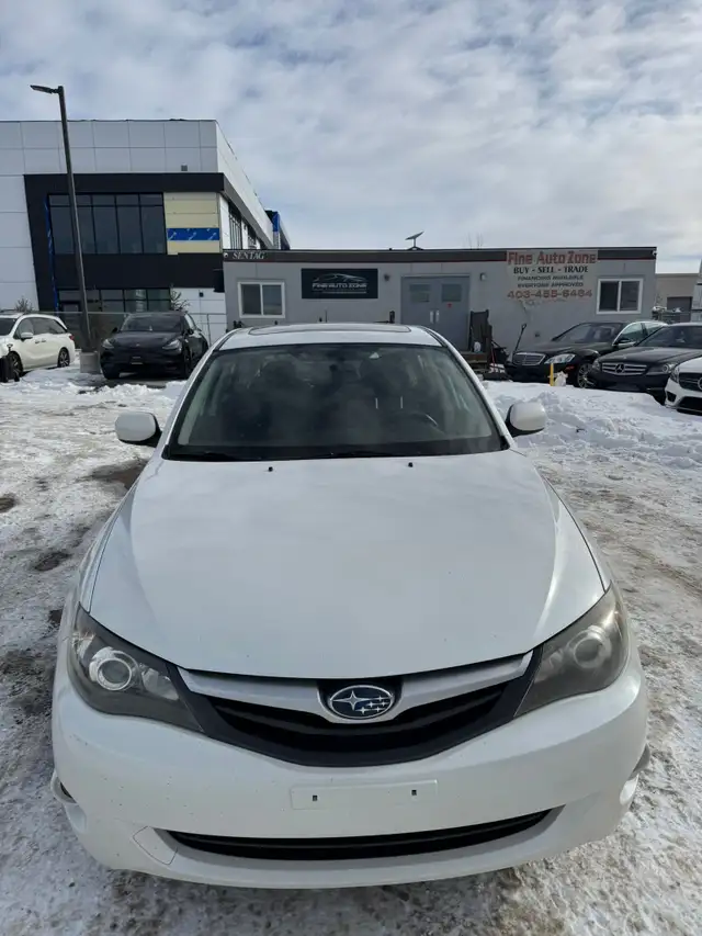 2011 Subaru Impreza Touring AWD : No Reported Accidents, Low Mil - Photo 2