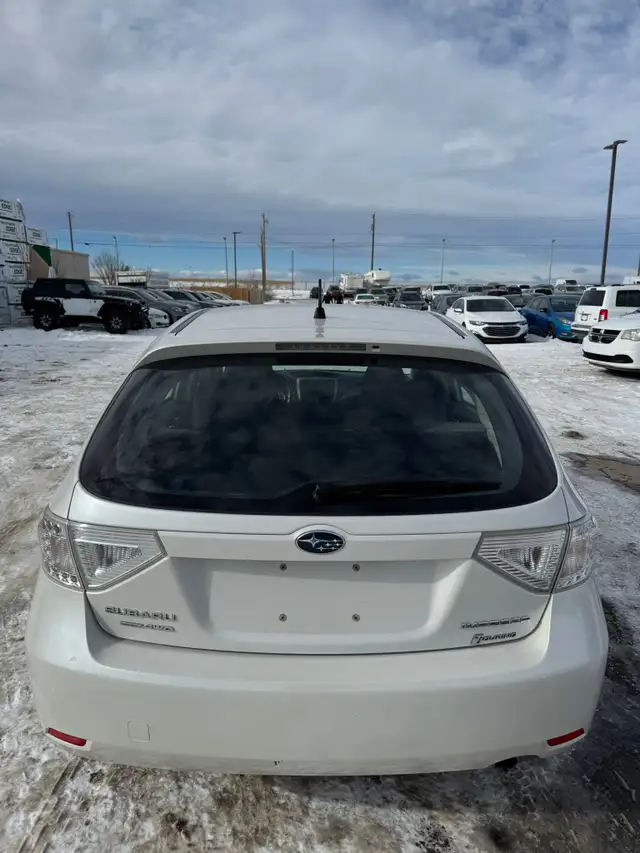 2011 Subaru Impreza Touring AWD : No Reported Accidents, Low Mil - Photo 5