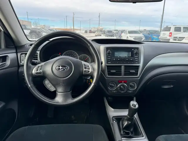 2011 Subaru Impreza Touring AWD : No Reported Accidents, Low Mil - Photo 7