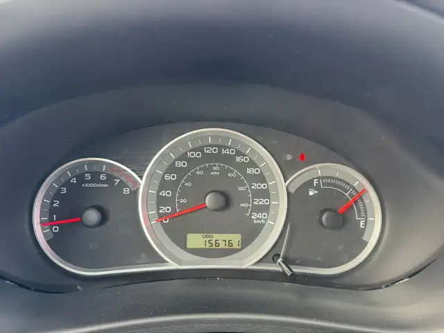2011 Subaru Impreza Touring AWD : No Reported Accidents, Low Mil - Photo 13