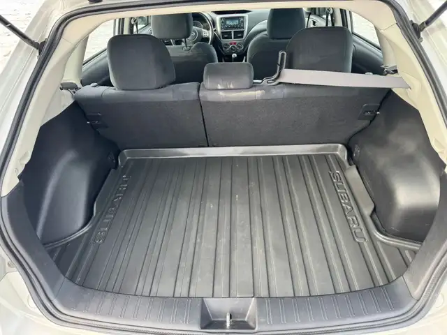 2011 Subaru Impreza Touring AWD : No Reported Accidents, Low Mil - Photo 15