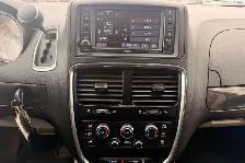 2016 Dodge Grand Caravan SXT - 7 Passenger - Photo 21