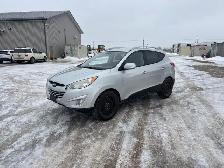 2011 HYUNDAI TUCSON AWD SAFETIED