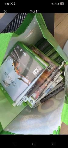Xbox one, 2 Controllers 35  games $250 - Photo 3