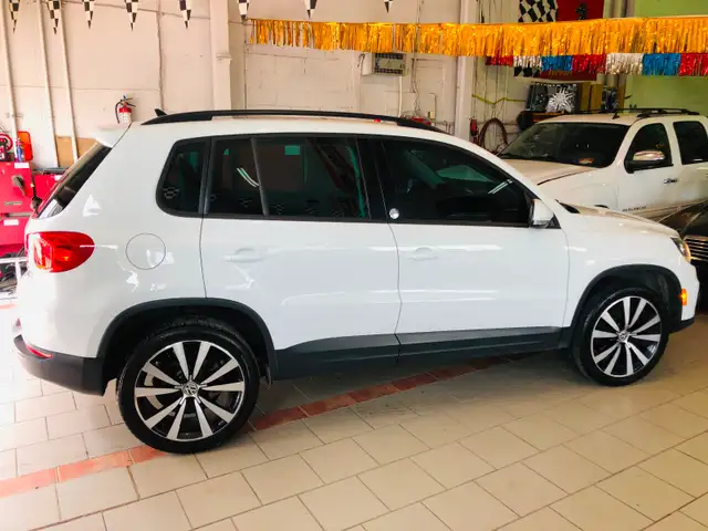 2017 VW TIGUAN WOLFSBURG AWD/CUiR TOiT PANO FULL/ 1 PROPRIO/ TRÈ - Photo 4