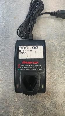 Snap-On 7.2v Class 2 Battery Charger - CTC572