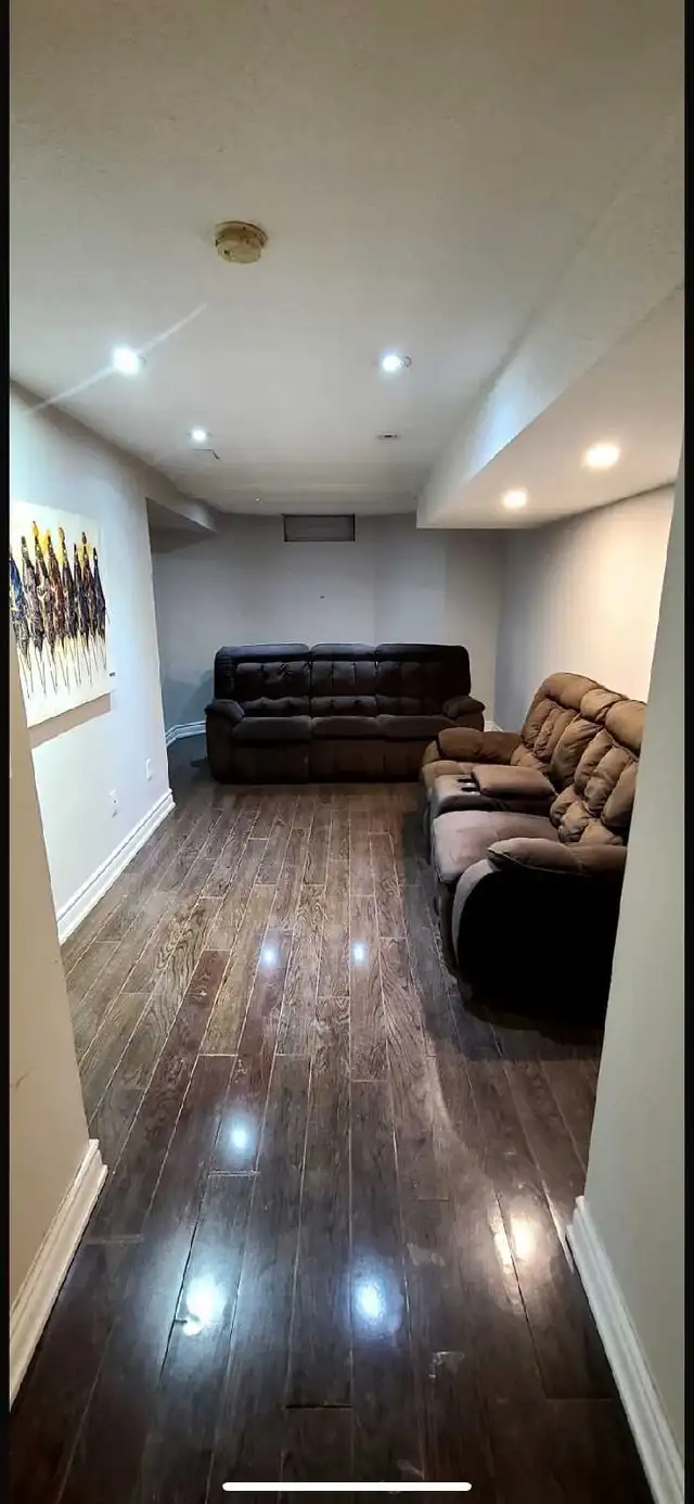 Basement for rent in Markham, ON - Photo 2